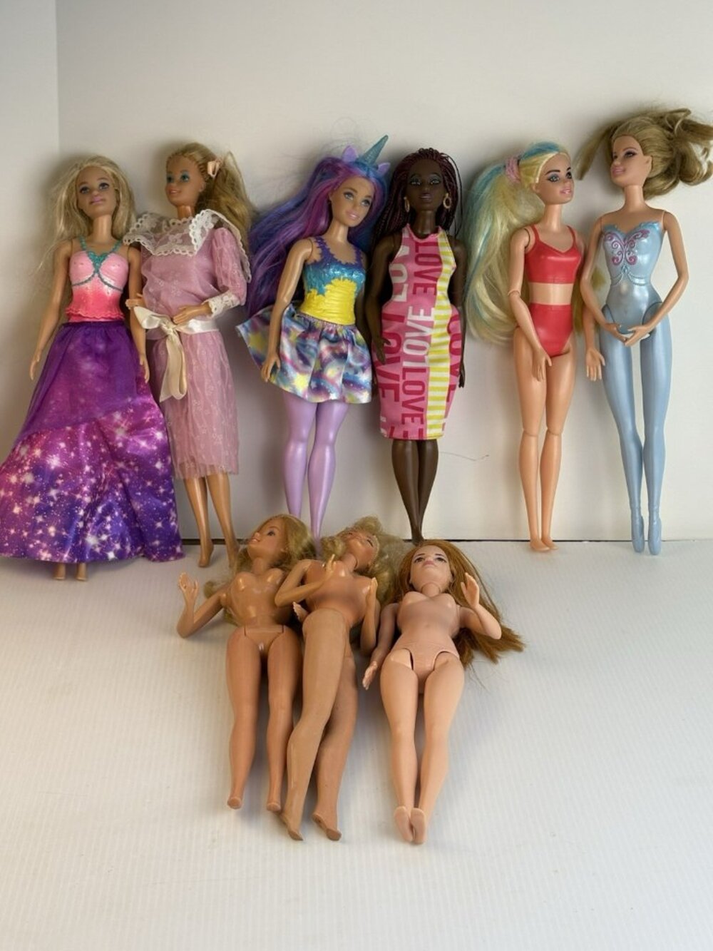 Barbie Fashion Dolls lot of 9 some with clothes some vintage